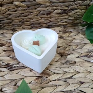 Vela Artesanal de soja natural Corazón Aroma de Jazmín